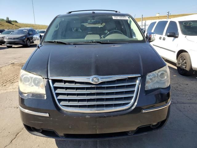 2010 Chrysler Town & Country Limited