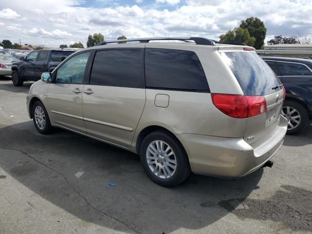 2008 Toyota Sienna XLE