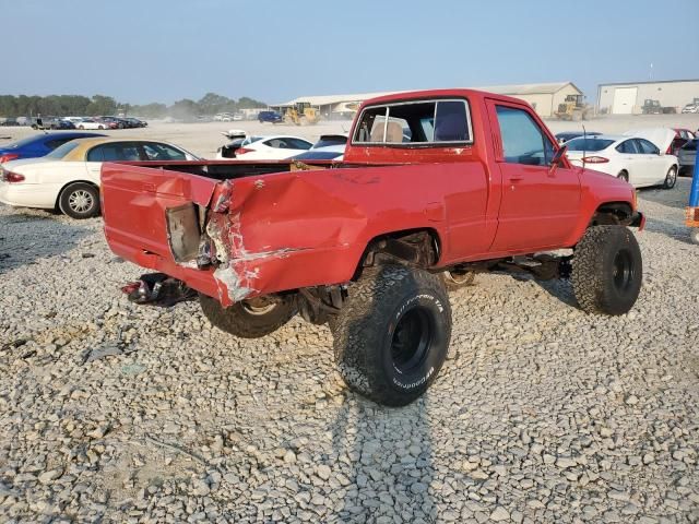 1984 Toyota Pickup RN60 SR5