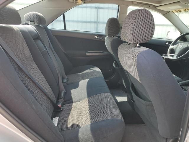 2004 Toyota Camry LE