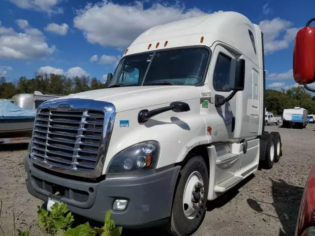 2017 Freightliner Cascadia 125