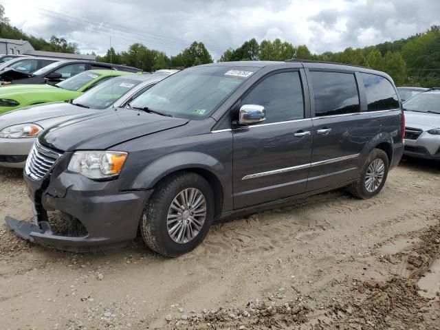 2016 Chrysler Town & Country Touring L