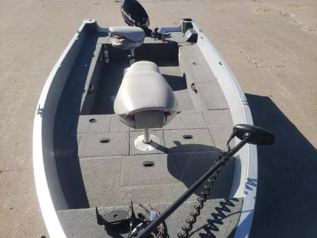 2010 Alumacraft Acraftboat