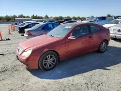 Mercedes-Benz Vehiculos salvage en venta: 2002 Mercedes-Benz C 230K Sport Coupe