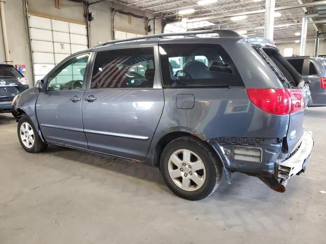 2006 Toyota Sienna XLE