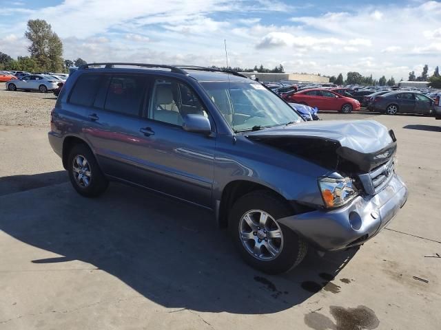 2004 Toyota Highlander Base