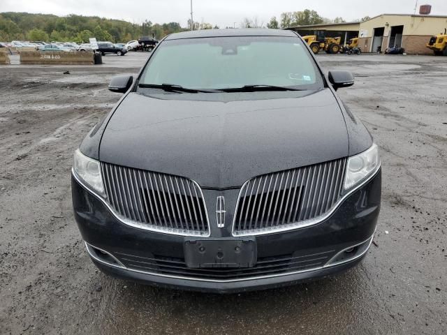 2013 Lincoln MKT