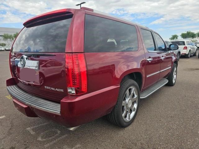 2011 Cadillac Escalade ESV Luxury