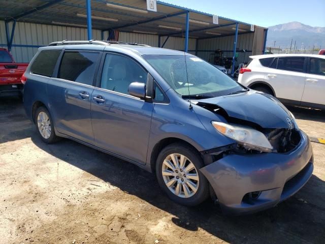 2014 Toyota Sienna LE