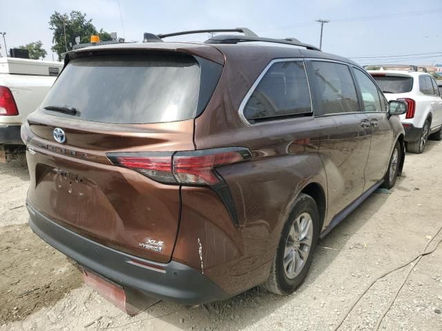 2021 Toyota Sienna XLE