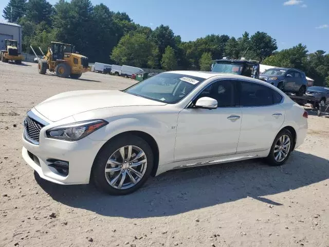 2016 Infiniti Q70 3.7