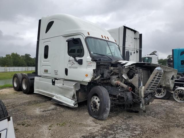 2020 Freightliner Cascadia 125