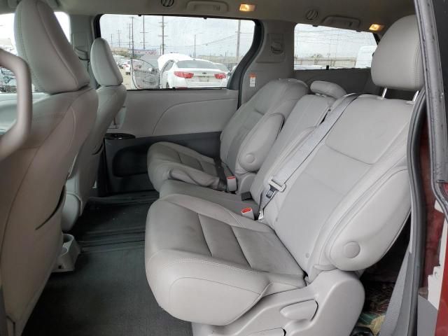 2017 Toyota Sienna XLE