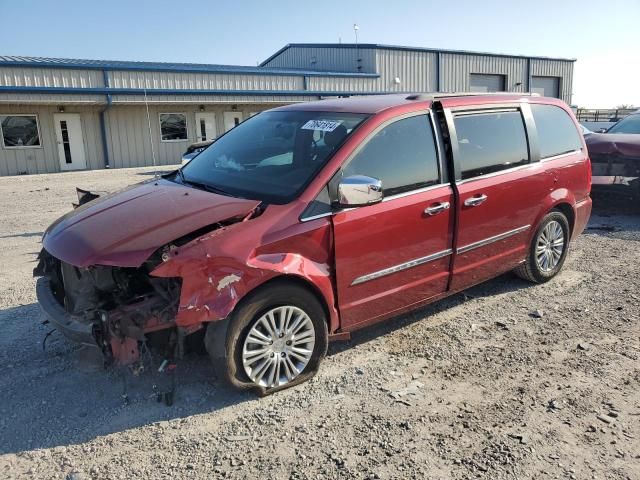 2013 Chrysler Town & Country Touring L