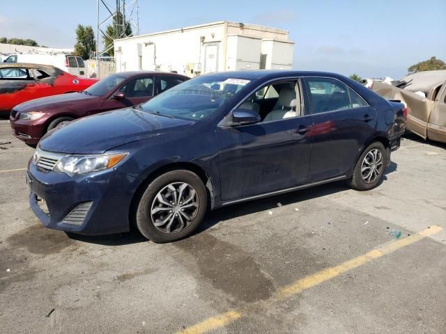 2014 Toyota Camry Hybrid