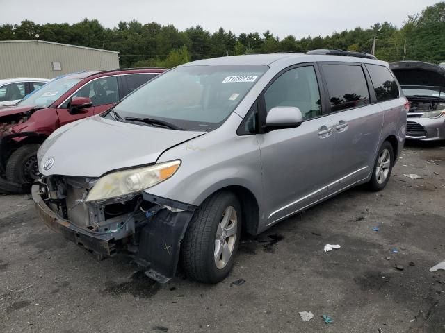 2011 Toyota Sienna LE