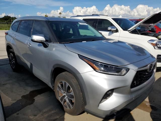 2021 Toyota Highlander XLE