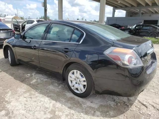 2010 Nissan Altima Base