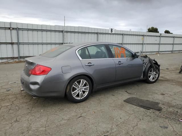 2015 Infiniti Q40