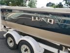 2000 Lund Boat