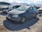 2005 Volkswagen New Jetta 2.5L Option Package 2