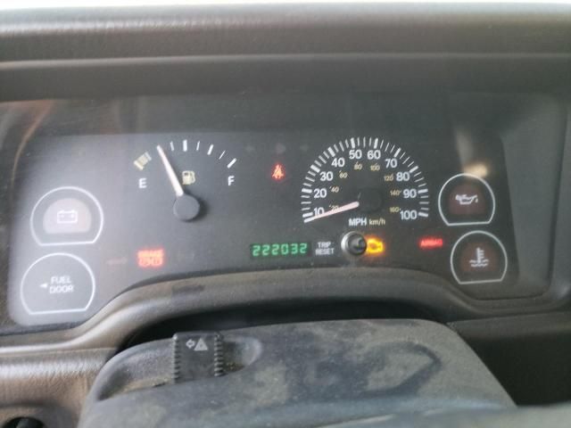 2000 Jeep Cherokee SE