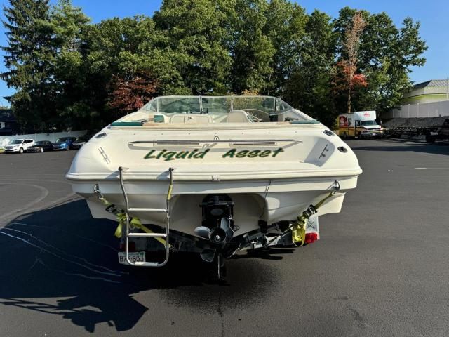 1999 Rinker Boat