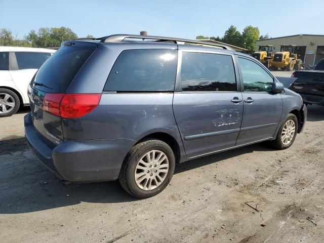 2008 Toyota Sienna XLE