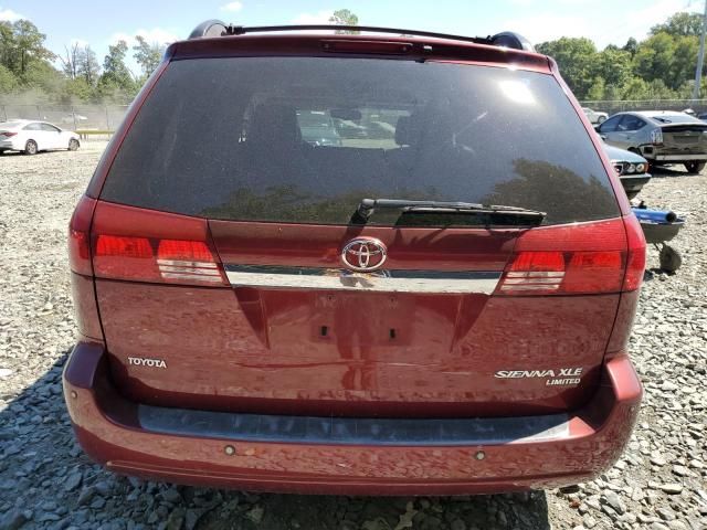 2005 Toyota Sienna XLE