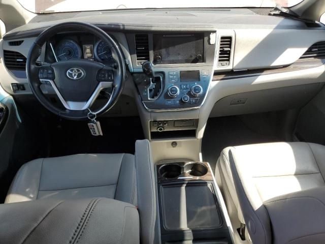 2015 Toyota Sienna XLE