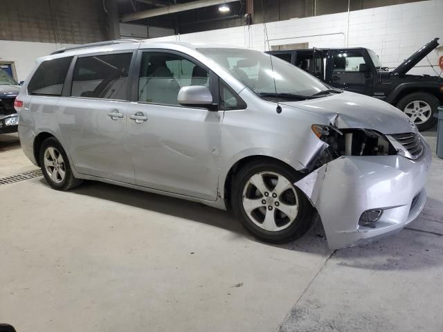 2013 Toyota Sienna LE