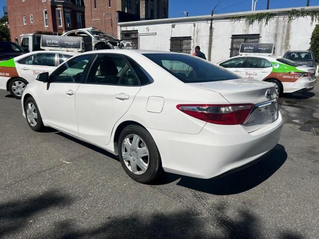 2015 Toyota Camry Hybrid