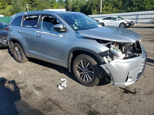 2017 Toyota Highlander SE