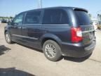 2014 Chrysler Town & Country Touring L