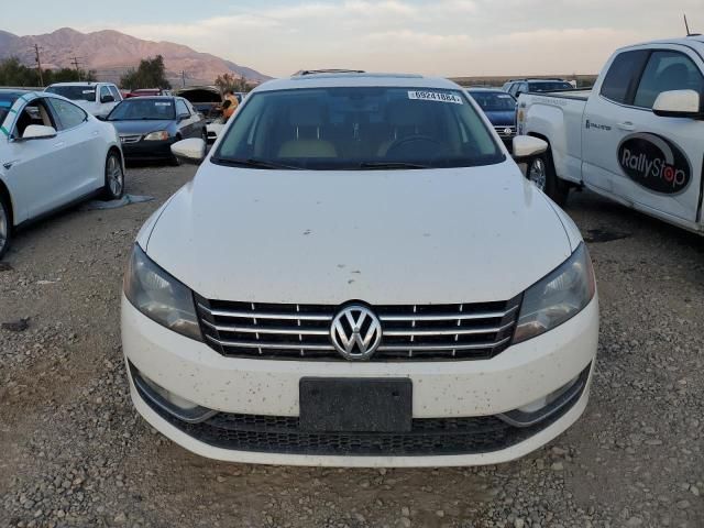 2012 Volkswagen Passat SEL