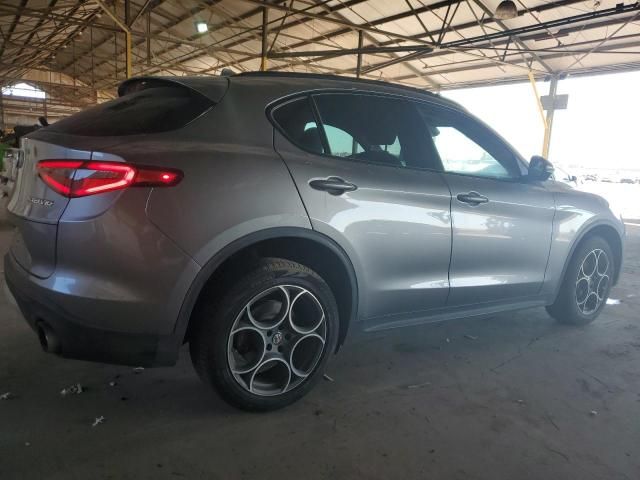 2018 Alfa Romeo Stelvio Sport