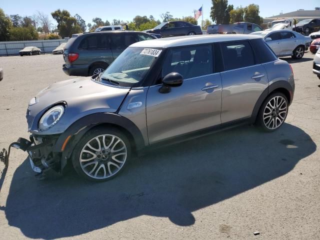 2018 Mini Cooper S