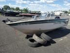 2000 Crestliner 1850 Sport