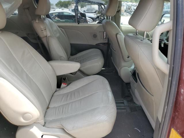 2011 Toyota Sienna XLE