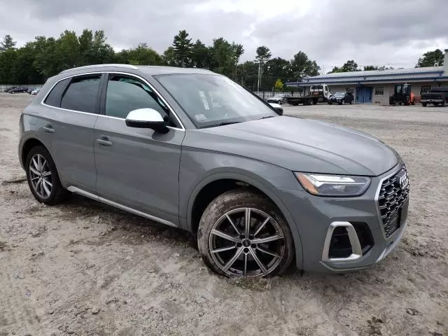 2022 Audi SQ5 Premium Plus