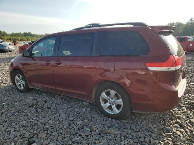 2014 Toyota Sienna LE