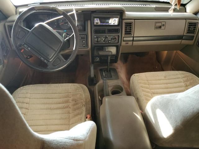 1995 Jeep Grand Cherokee Laredo