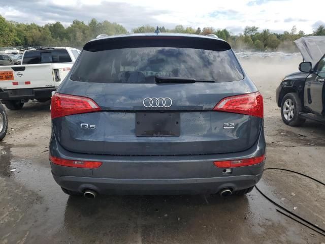 2010 Audi Q5 Premium Plus