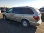 2007 Chrysler Town & Country LX