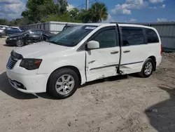 2012 Chrysler Town & Country Touring en venta en Riverview, FL