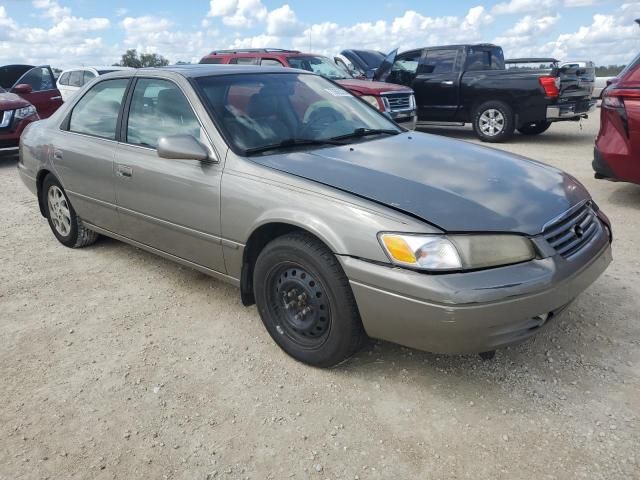 1999 Toyota Camry LE