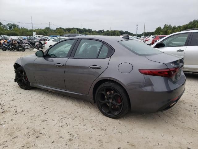 2017 Alfa Romeo Giulia TI Q4