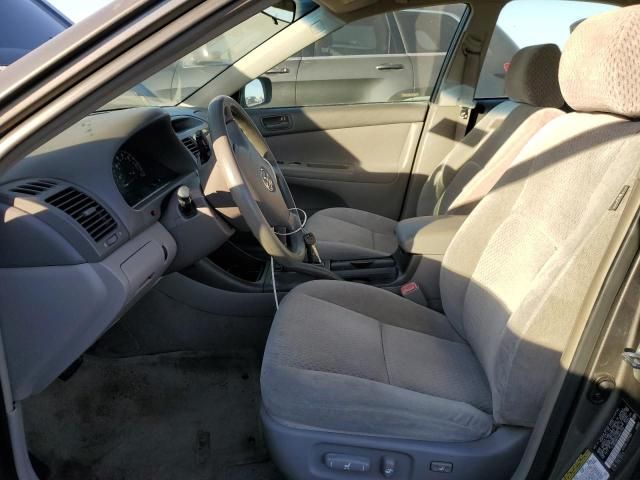 2004 Toyota Camry LE