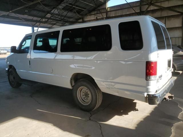 2013 Ford Econoline E350 Super Duty Wagon