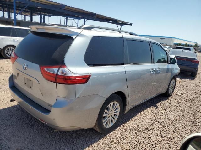 2015 Toyota Sienna XLE